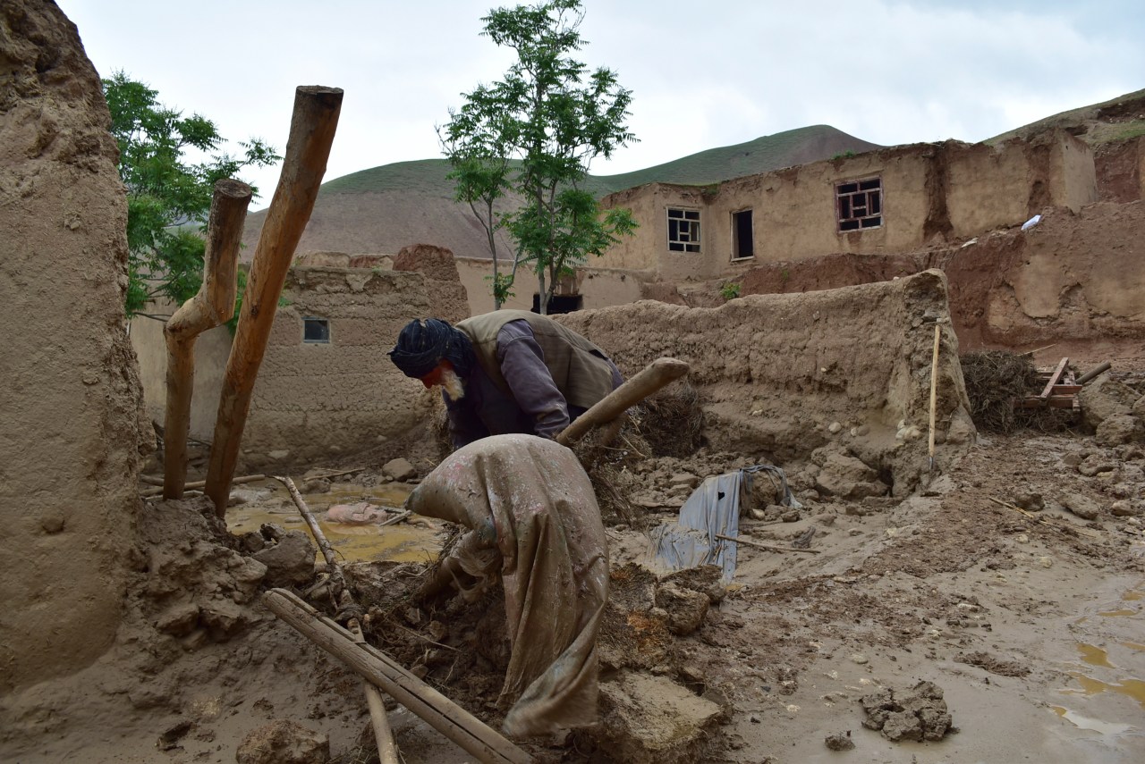 Heavy rains set off flash floods in northern Afghanistan, killing at least 50 people | KLRT [Video]