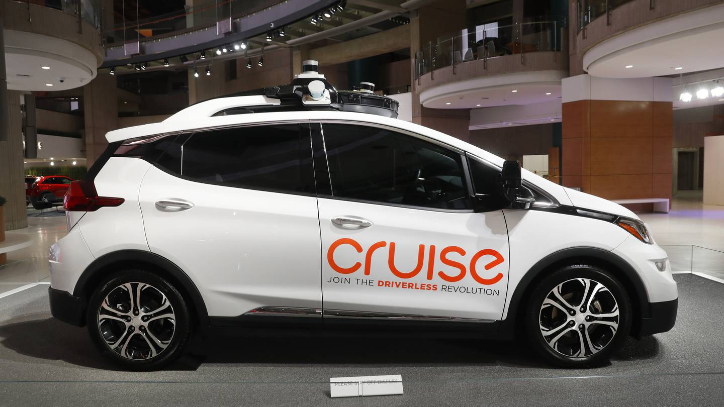 GM’s Cruise to start testing robotaxis in Phoenix area with human safety drivers on board  Boston 25 News [Video]