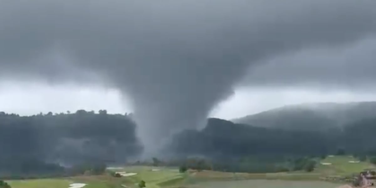 National Weather Service rates tornado at Paynes Valley Golf Course near Hollister, MO. [Video]
