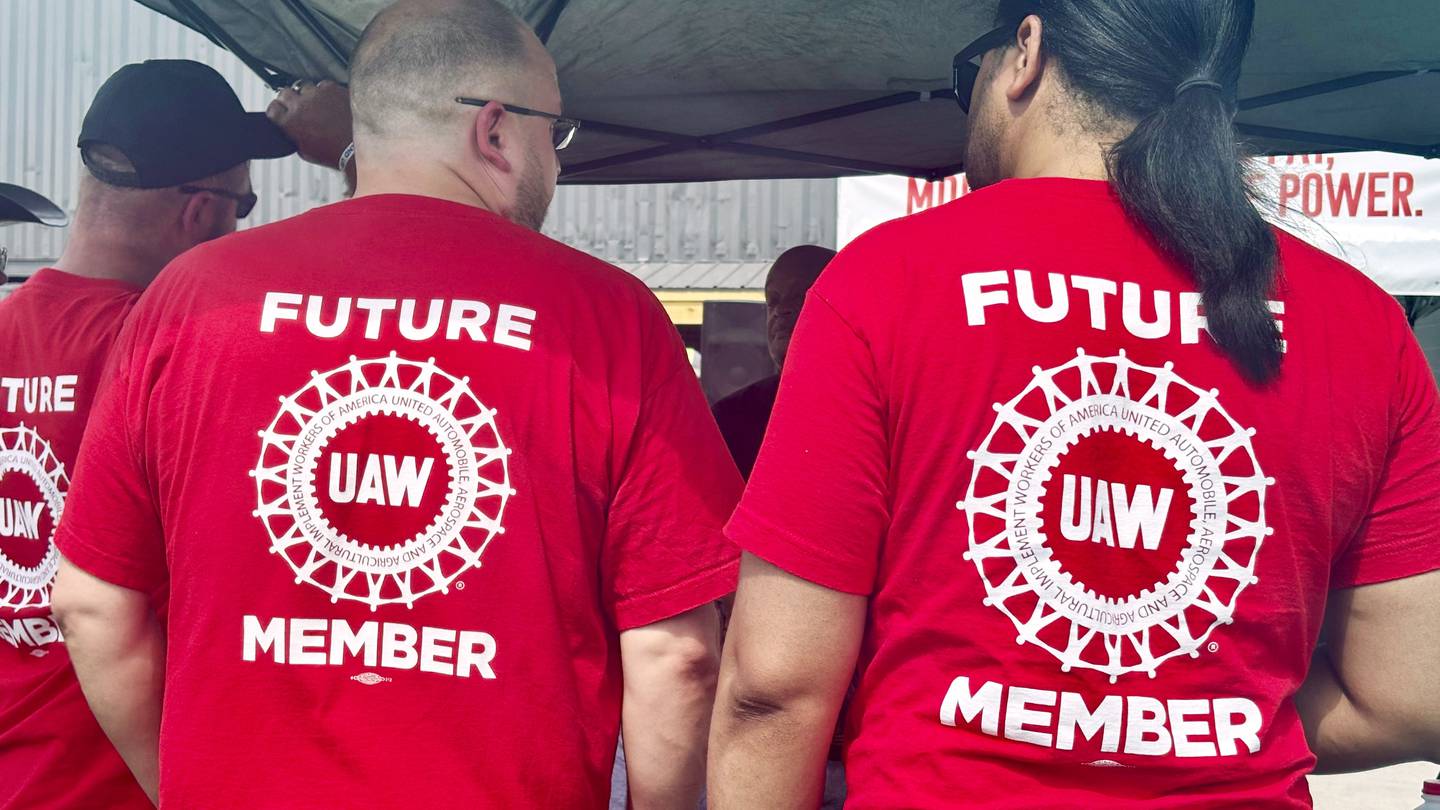 UAW’s push to unionize factories in South faces latest test in vote at 2 Mercedes plants in Alabama  WSB-TV Channel 2 [Video]