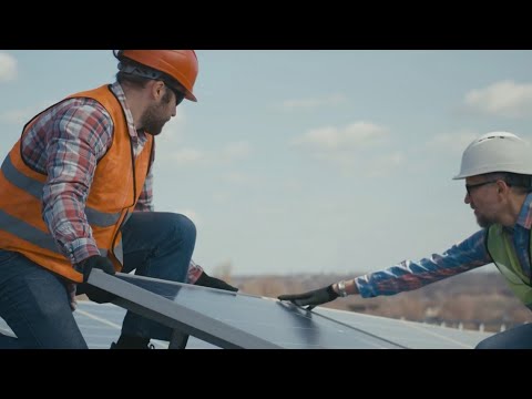 Texas ranks second in the country for solar capacity as solar panel installations boom [Video]