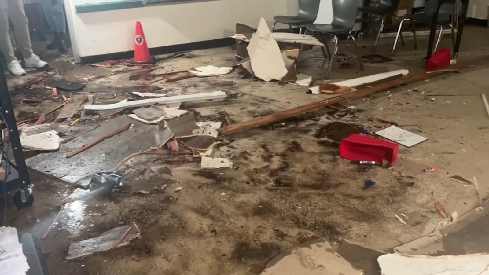 HISD storm damage: District expected to announce school openings following deadly rain and wind batter several campuses [Video]