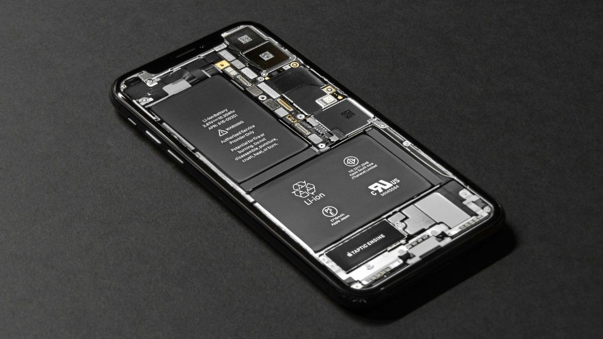 Maximise Battery Life On iPhones: Five Apple-Certified Tips To Increase Lifespan Of Your Device