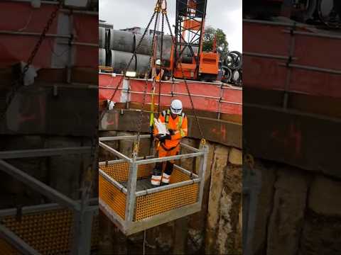 Dangerous mining jobs ( dangerous jobs inside a coal mine ) [Video]