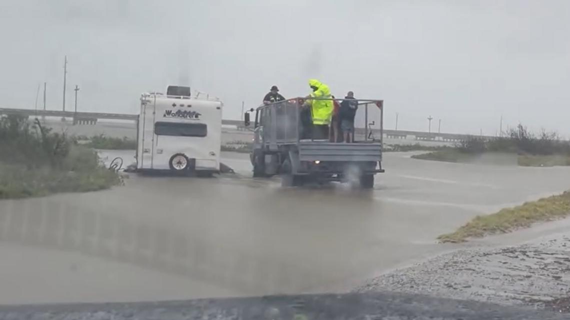 LIVE BLOG: Aransas Pass PD performs high-water rescue [Video]