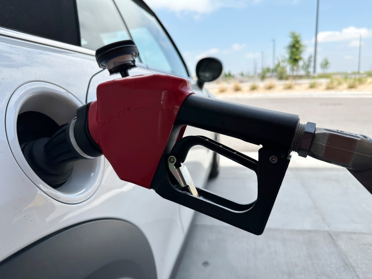 7 states, including one Ohio neighbor, will pump up gas taxes on July 1 [Video]