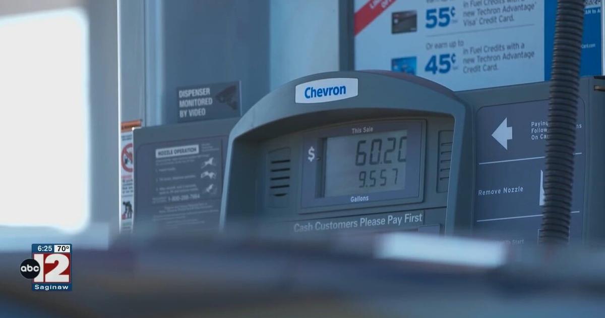 Michigan gas price average drops 7 cents over Independence Day | Video