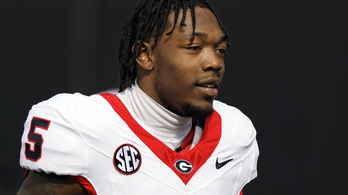 Georgia wide receiver Rara Thomas arrested on cruelty to children, battery charges  WSB-TV Channel 2 [Video]